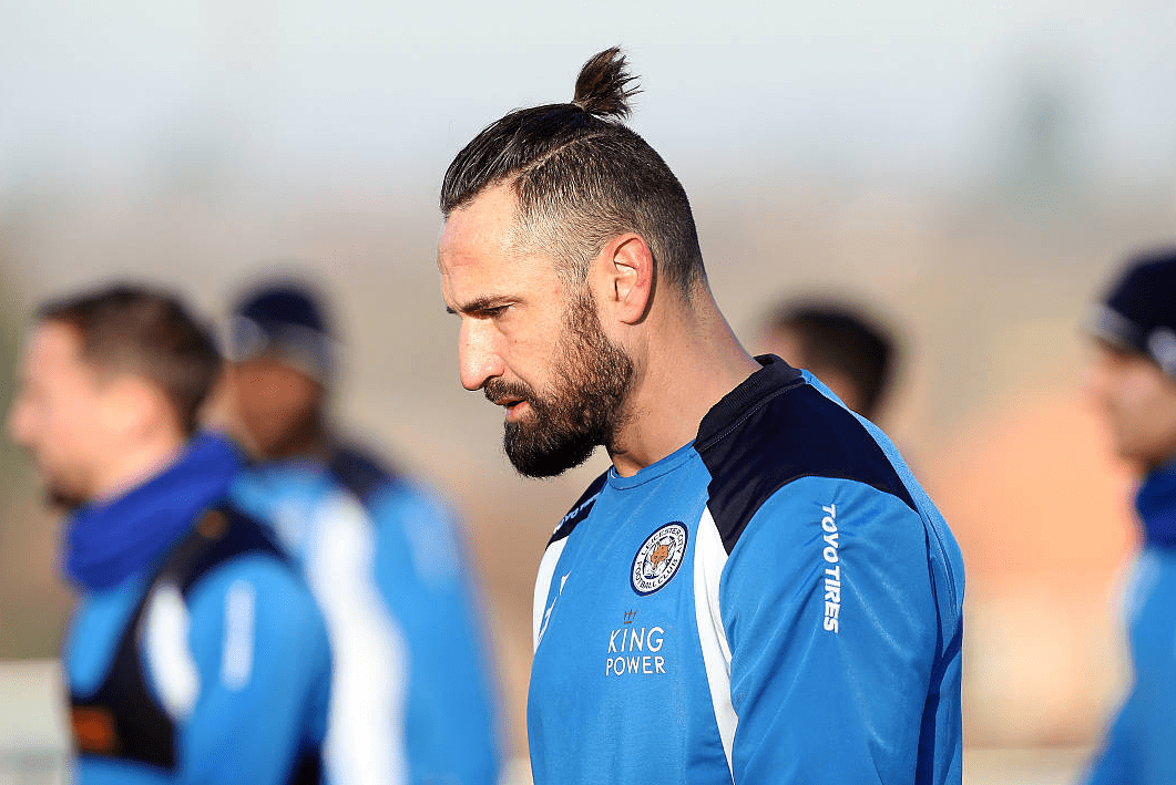 法兰克福训练开放日，国际比赛日豪取连胜引欢呼，意甲在即，更衣室氛围转暖的简单介绍