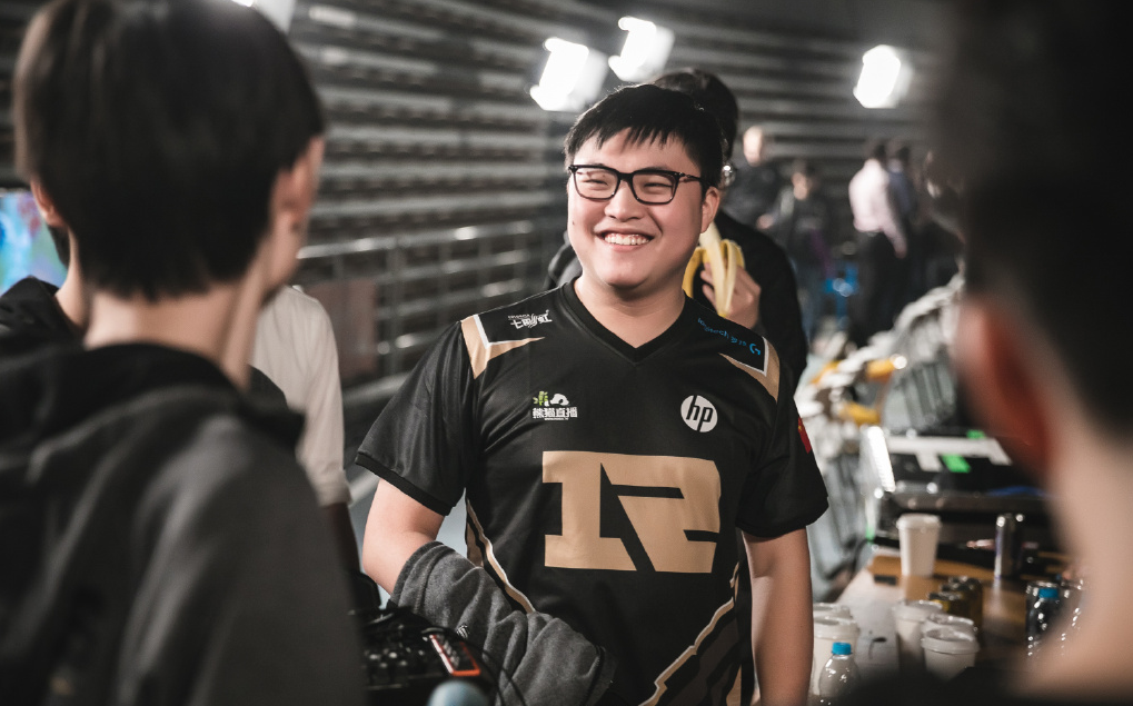 离谱！Uzi在塞尔维亚队比赛中连败Ning与70激战德国队分钟，阿斯顿维拉赛前更衣室发声的简单介绍