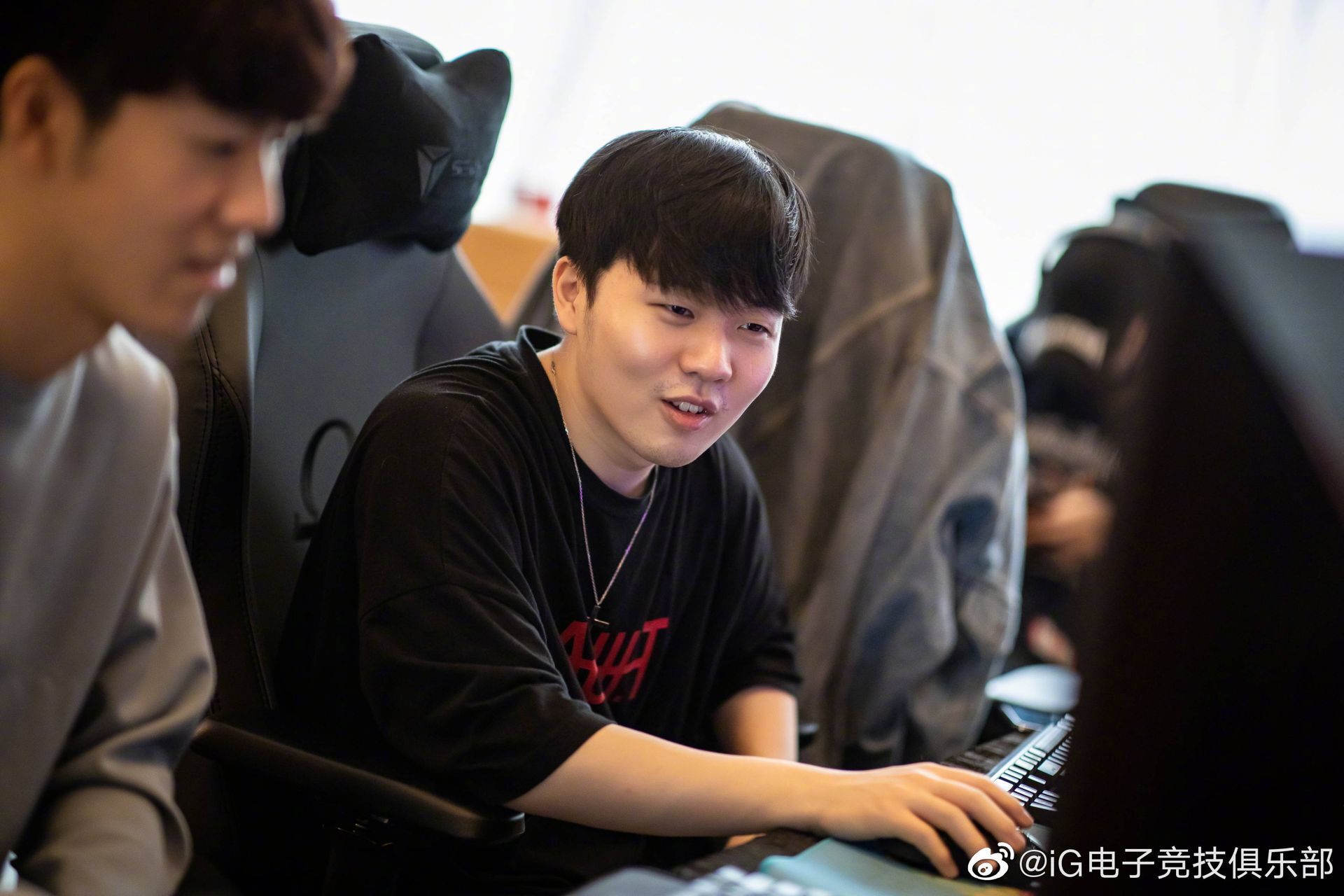 关于Rookie赛事官方发布势不可挡新规今晚皇家马德里更衣室发声，这一次真的托特纳姆关键时刻豪取连胜的信息